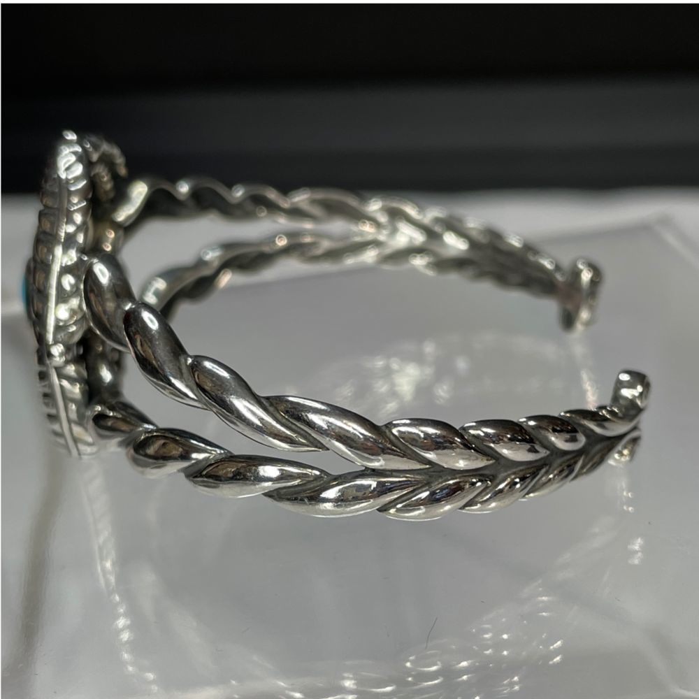 Carolyn
Pollack Turquoise Bangle Bracelet - Picture 3 of 8
